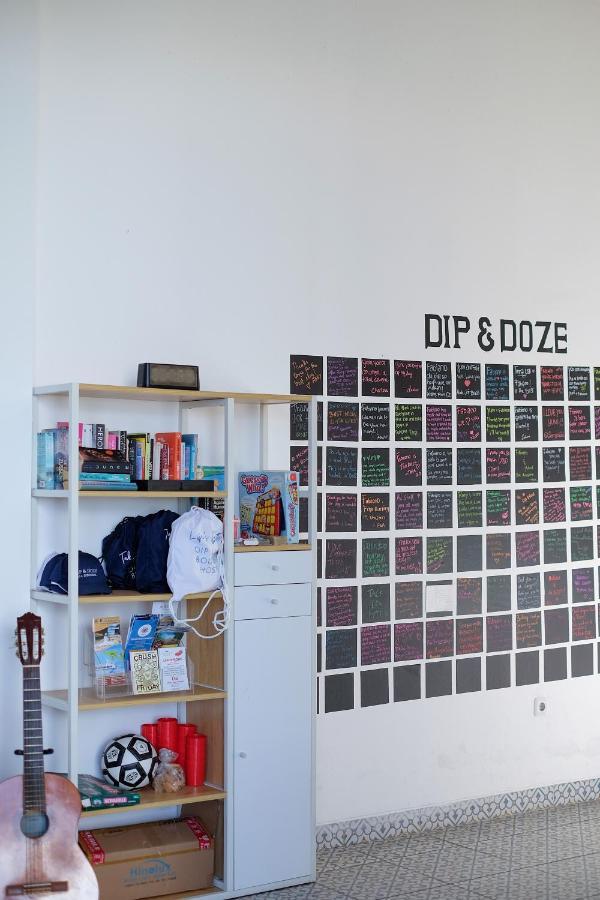 Dip & Doze Living Vandrerhjem Canggu Eksteriør bilde