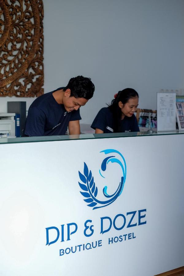 Dip & Doze Living Vandrerhjem Canggu Eksteriør bilde
